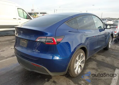 2020 Tesla Model Y Long Range Dual Motor All-Wheel Drive z USA, uszkodzony, nr VIN 5YJYGDEEXLF025231